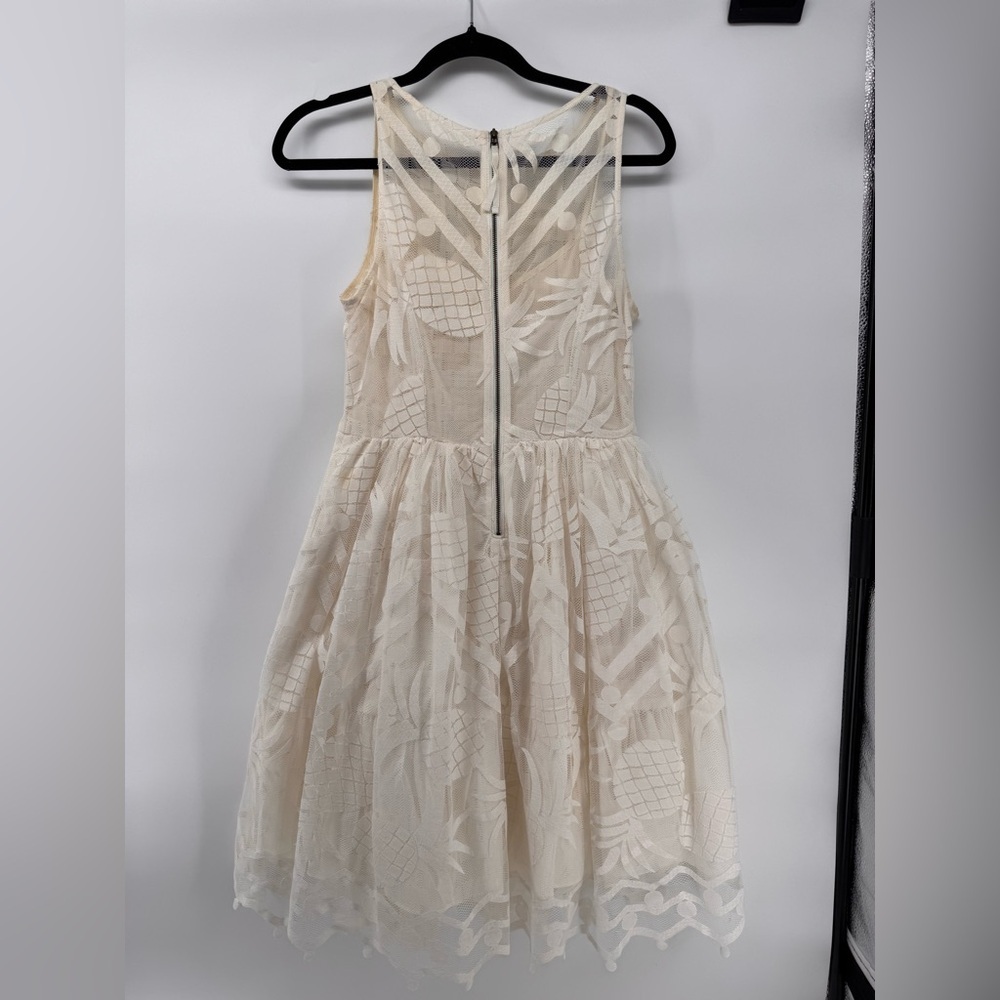 Anthropology White Pineapple Dress Sz. 4 - Picture 6 of 10